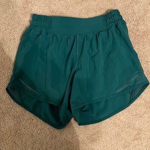 4 Tall lululemon hotty hot shorts